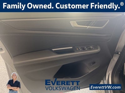 2026 Volkswagen Atlas Cross Sport 2.0T SEL R-Line Black