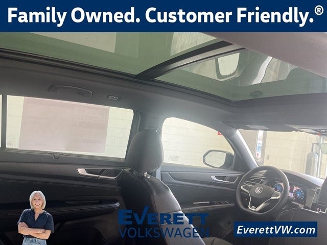 2026 Volkswagen Atlas Cross Sport 2.0T SEL R-Line Black