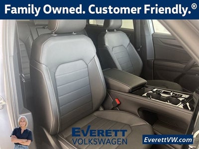 2026 Volkswagen Atlas Cross Sport 2.0T SEL R-Line Black