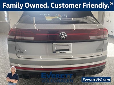 2026 Volkswagen Atlas Cross Sport 2.0T SEL R-Line Black