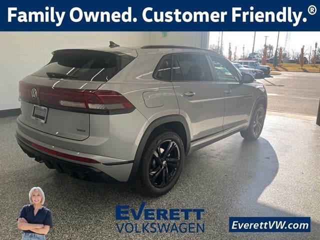 2026 Volkswagen Atlas Cross Sport 2.0T SEL R-Line Black