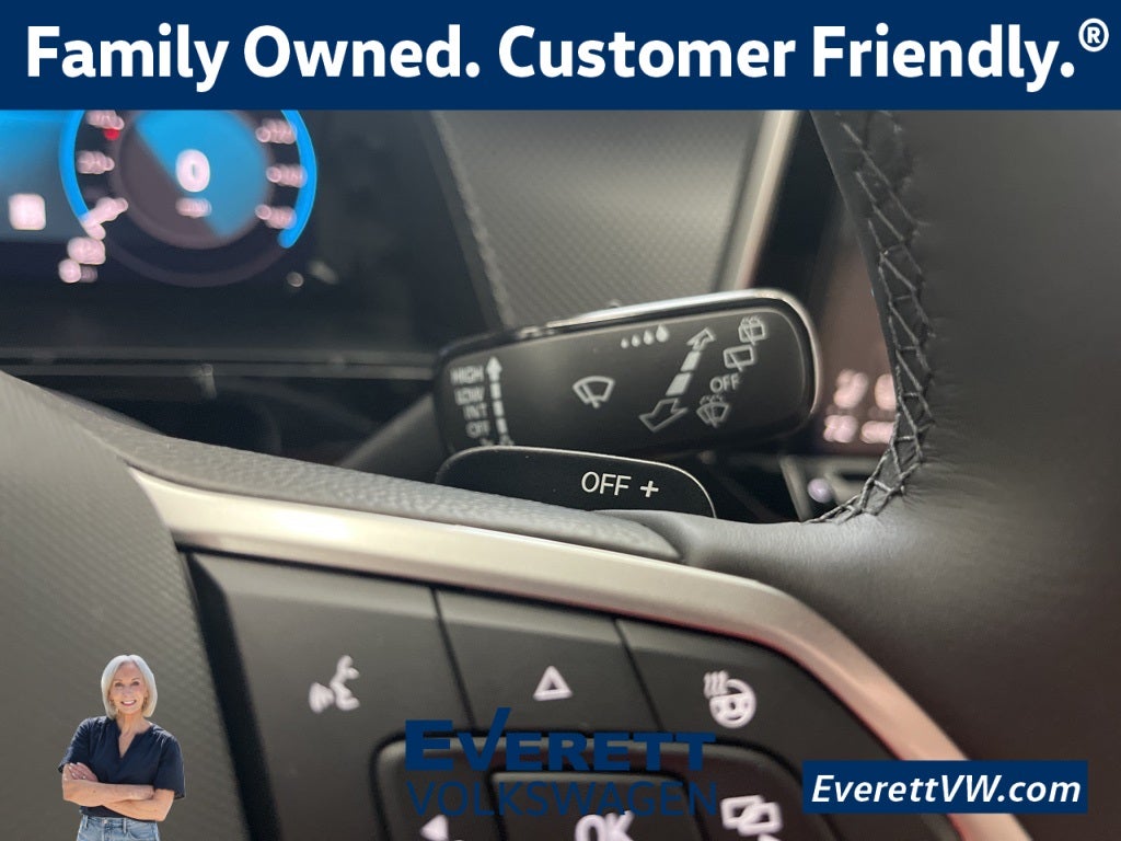 2026 Volkswagen Atlas Cross Sport 2.0T SEL R-Line Black