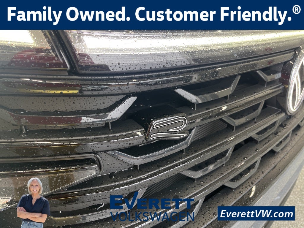 2026 Volkswagen Atlas Cross Sport 2.0T SEL R-Line Black