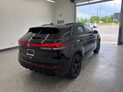 2026 Volkswagen Atlas Cross Sport 2.0T SEL R-Line Black