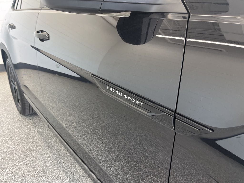 2026 Volkswagen Atlas Cross Sport 2.0T SEL R-Line Black