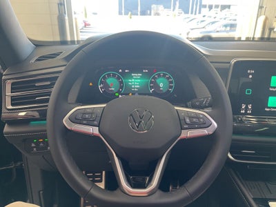 2026 Volkswagen Atlas Cross Sport 2.0T SEL R-Line Black