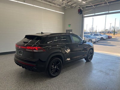 2026 Volkswagen Atlas Cross Sport 2.0T SEL R-Line Black