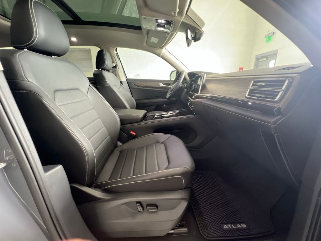 2026 Volkswagen Atlas 2.0T SEL