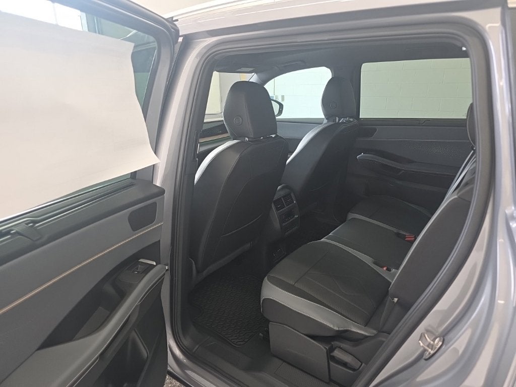 2027 Volkswagen Atlas SEL