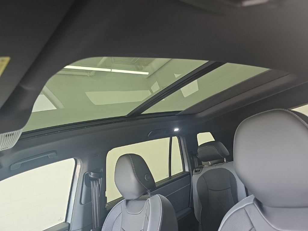 2027 Volkswagen Atlas SEL