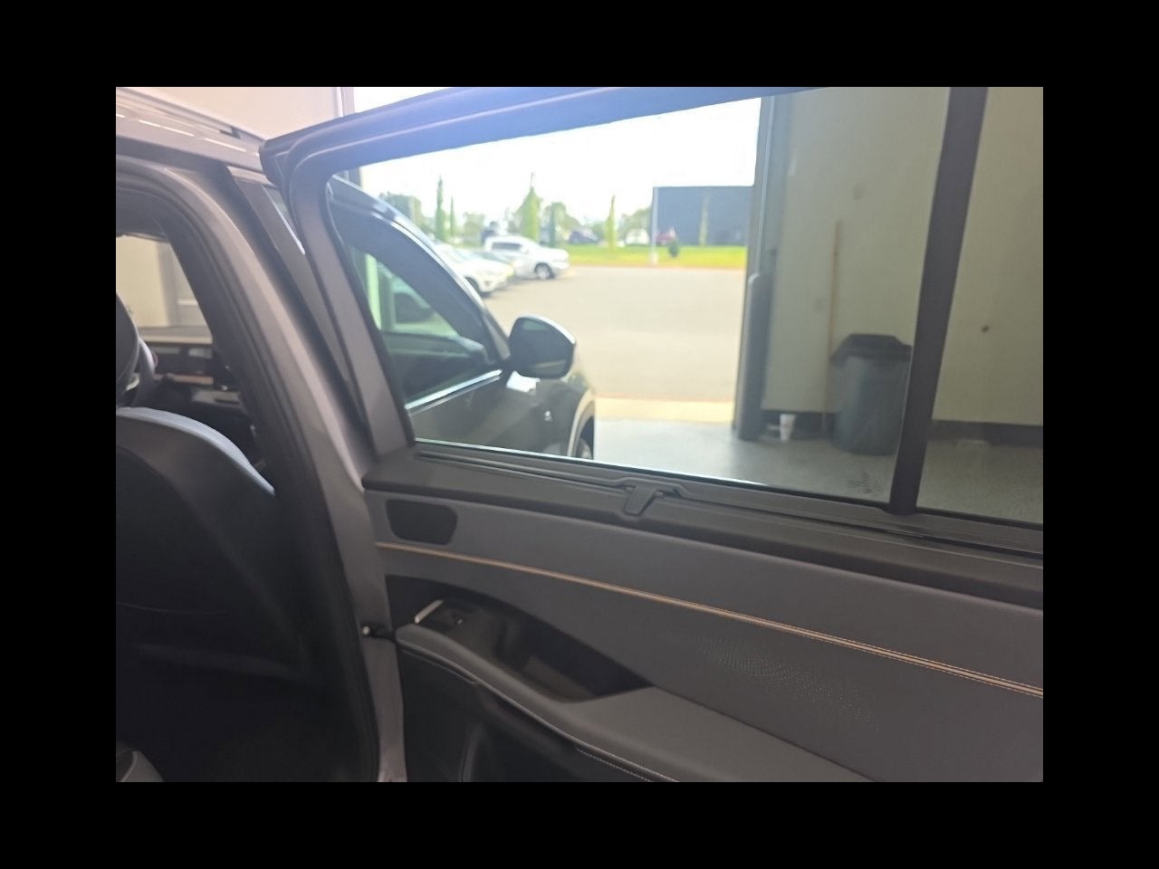 2027 Volkswagen Atlas SEL