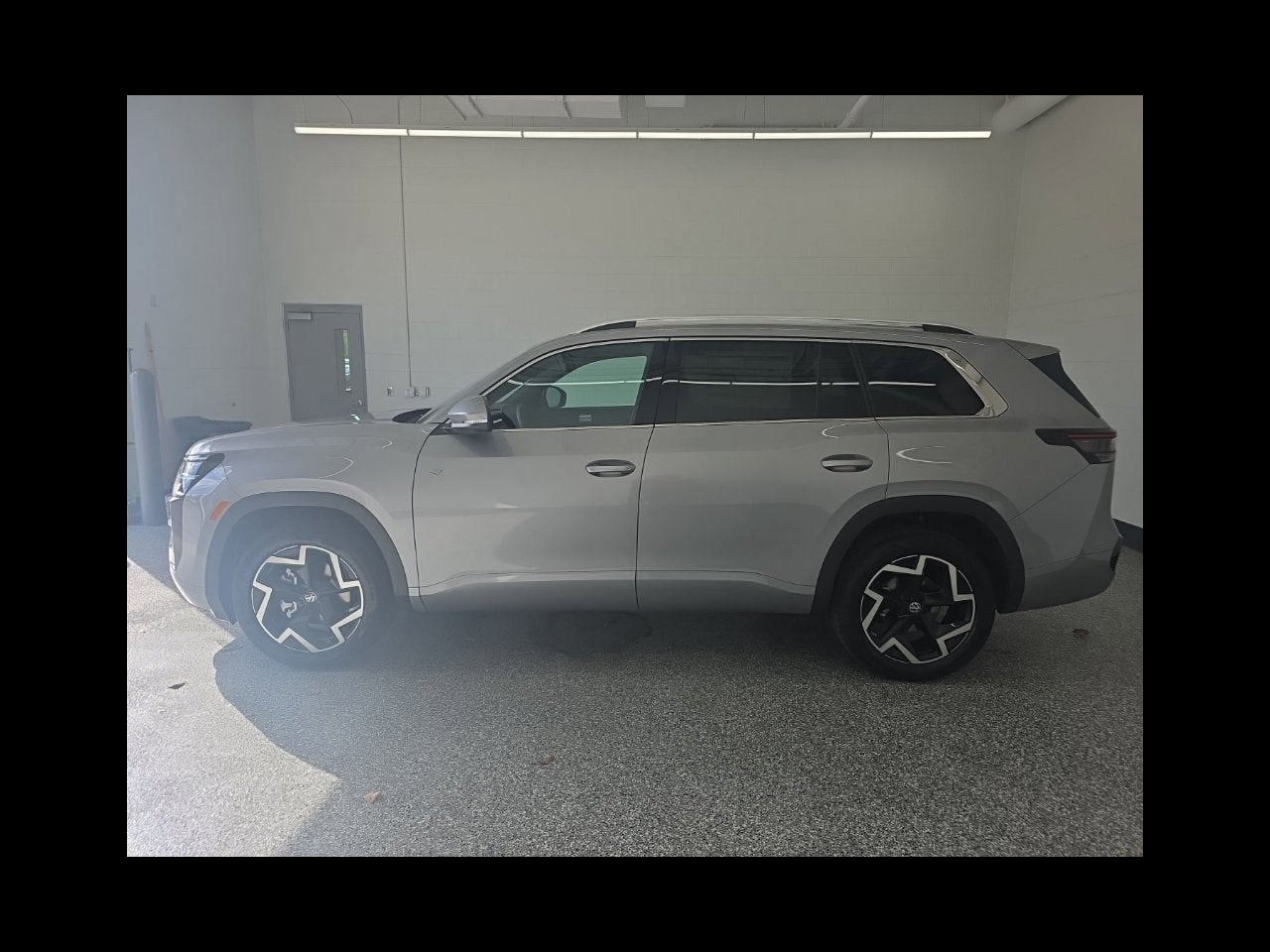 2027 Volkswagen Atlas SEL
