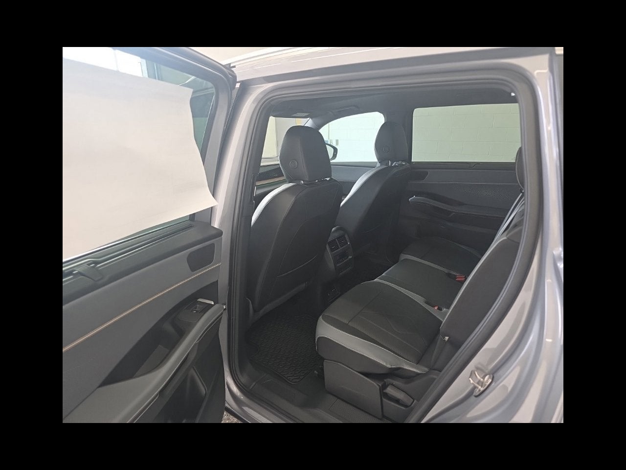 2027 Volkswagen Atlas SEL