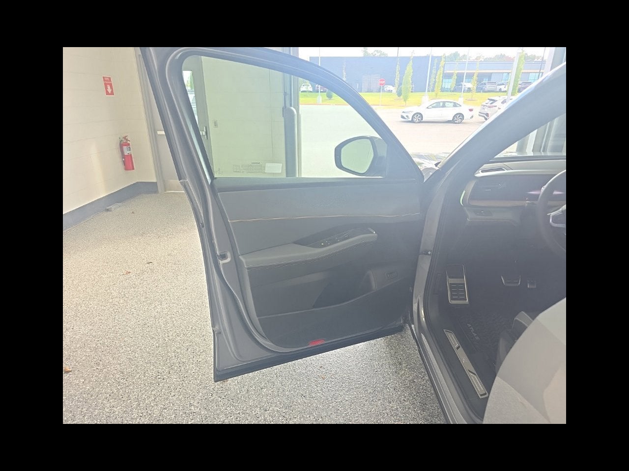 2027 Volkswagen Atlas SEL