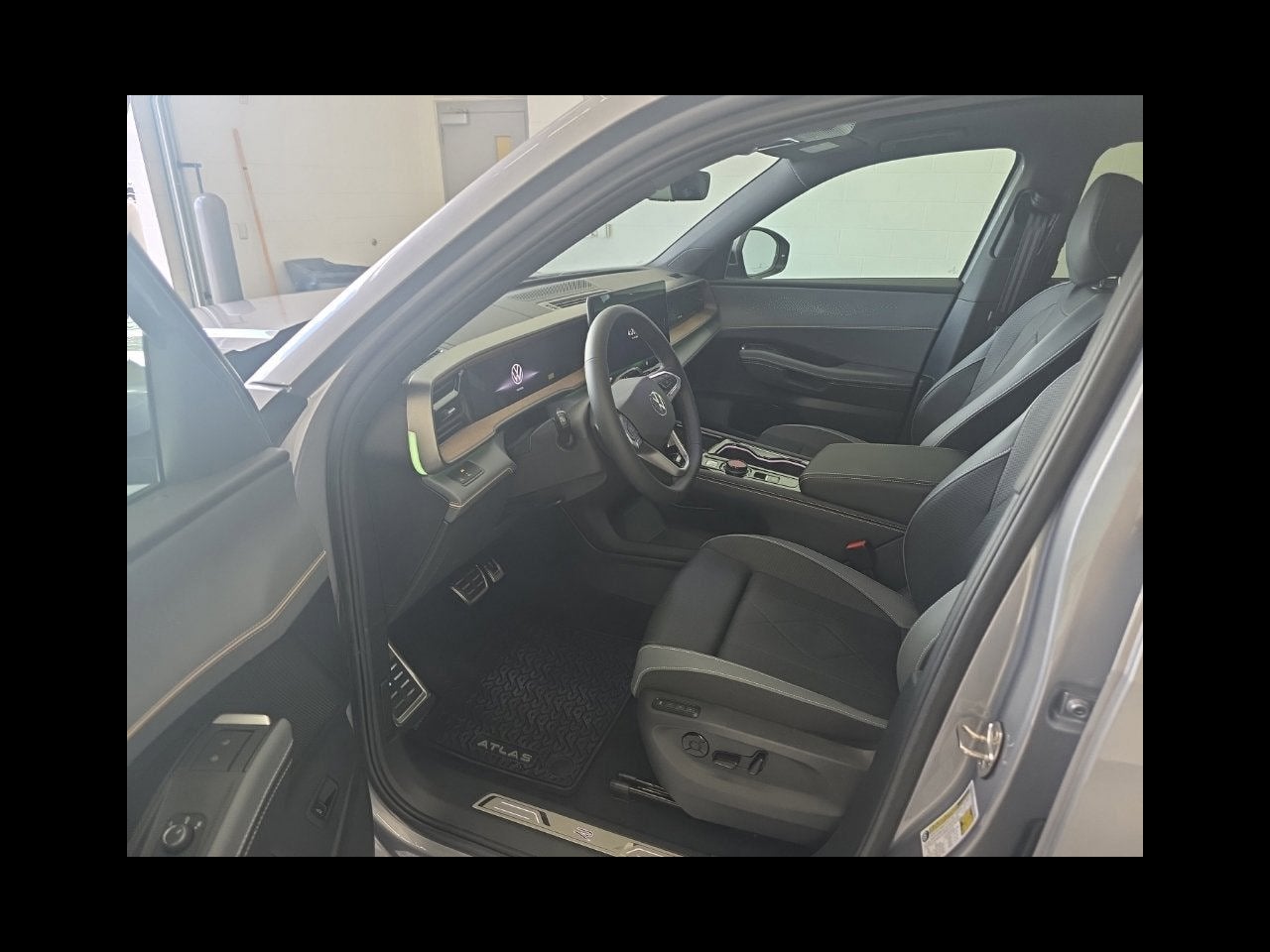 2027 Volkswagen Atlas SEL