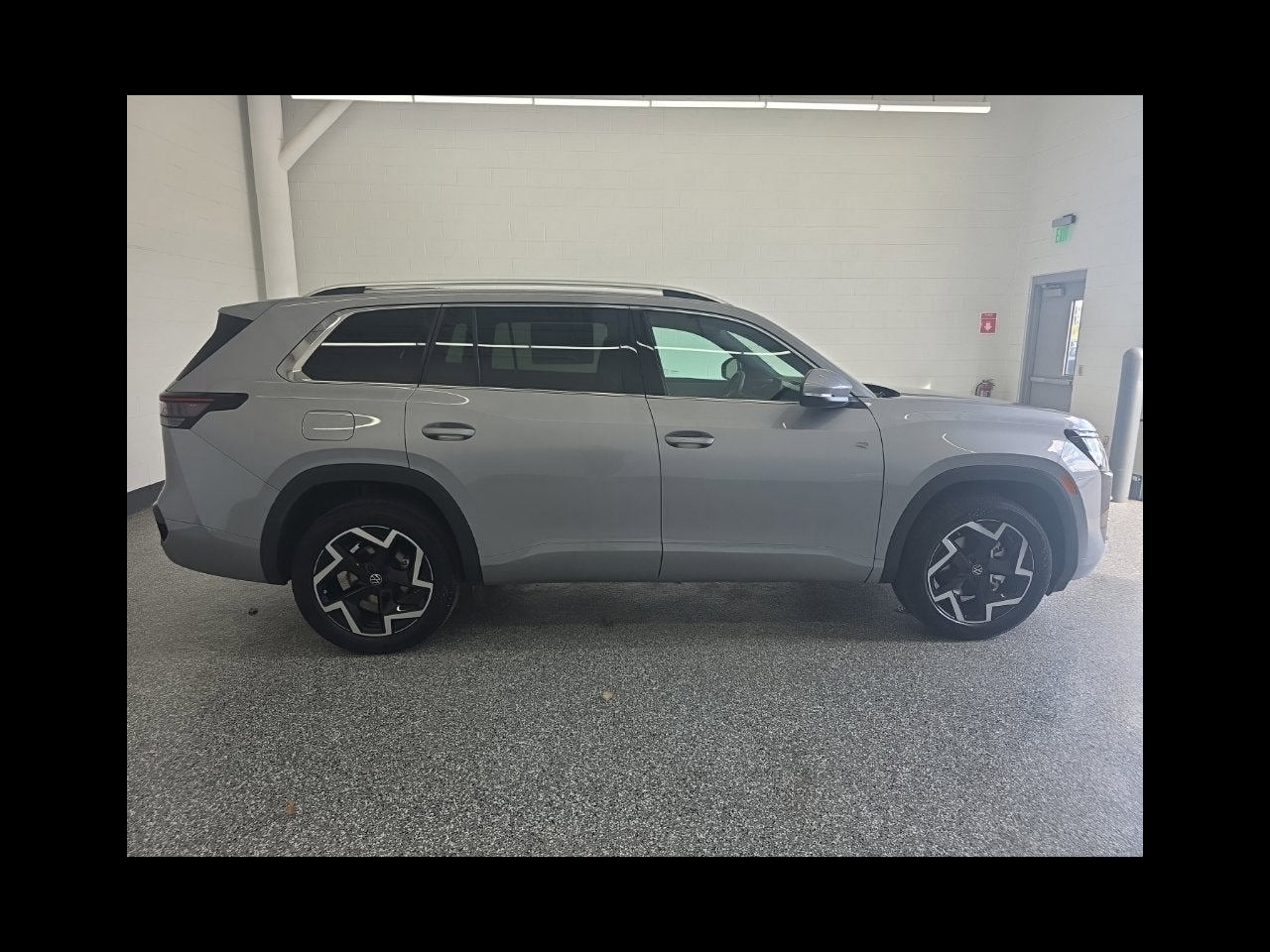 2027 Volkswagen Atlas SEL