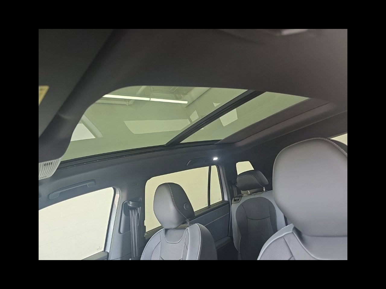 2027 Volkswagen Atlas SEL