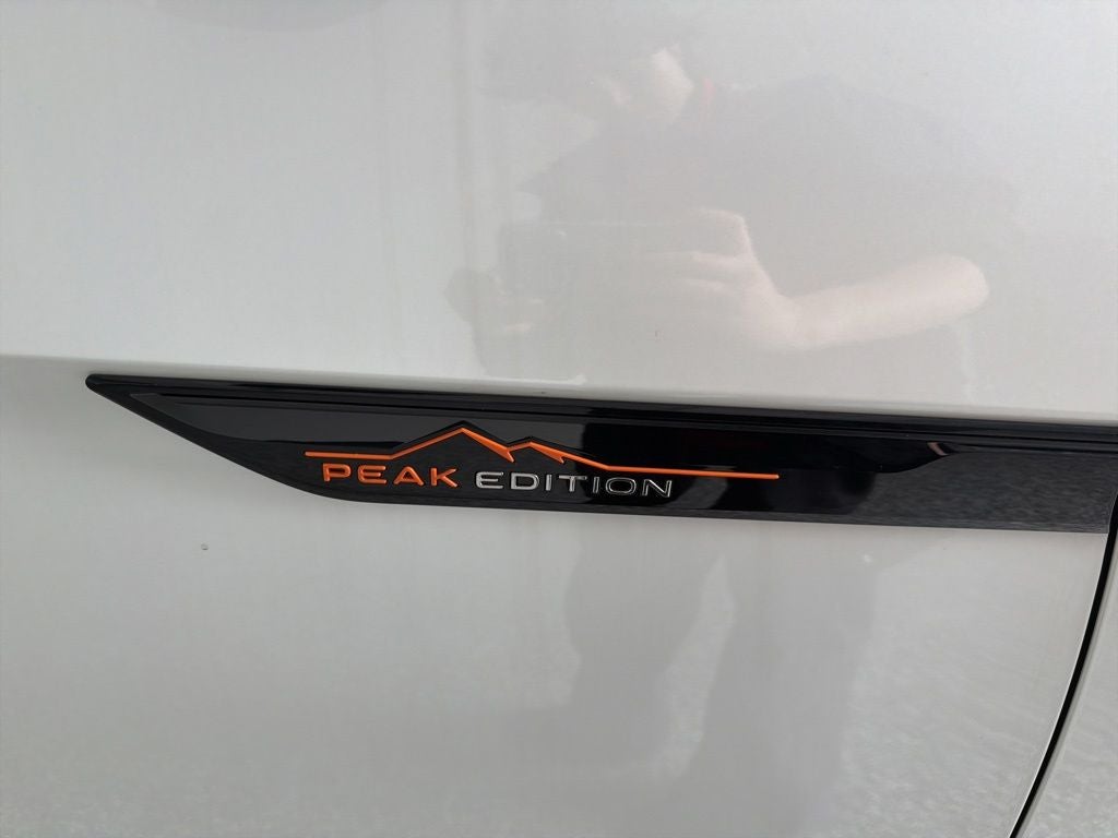 2026 Volkswagen Atlas 2.0T Peak Edition