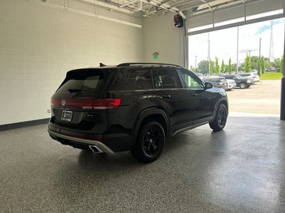 2026 Volkswagen Atlas 2.0T Peak Edition