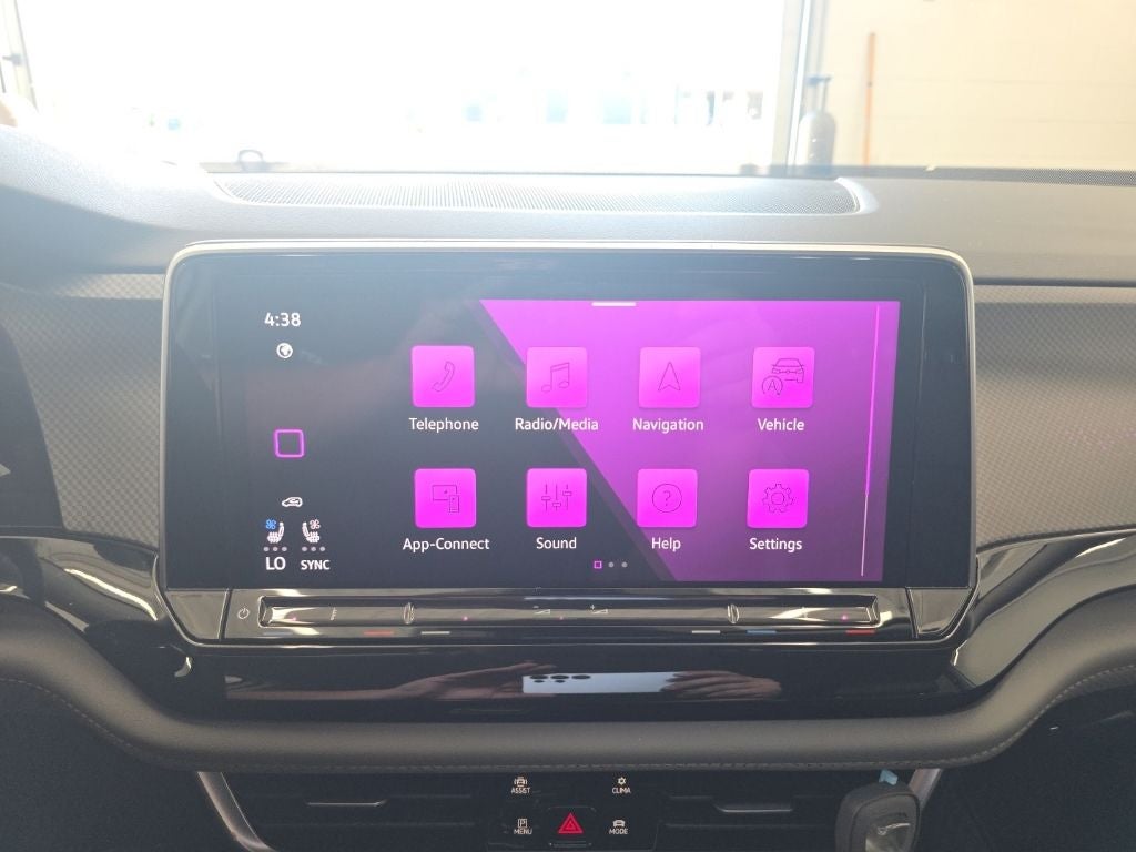 2024 Volkswagen Atlas 2.0T Peak Edition SE w/Technology