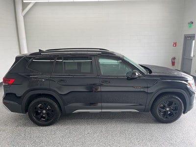 2025 Volkswagen Atlas 2.0T Peak Edition