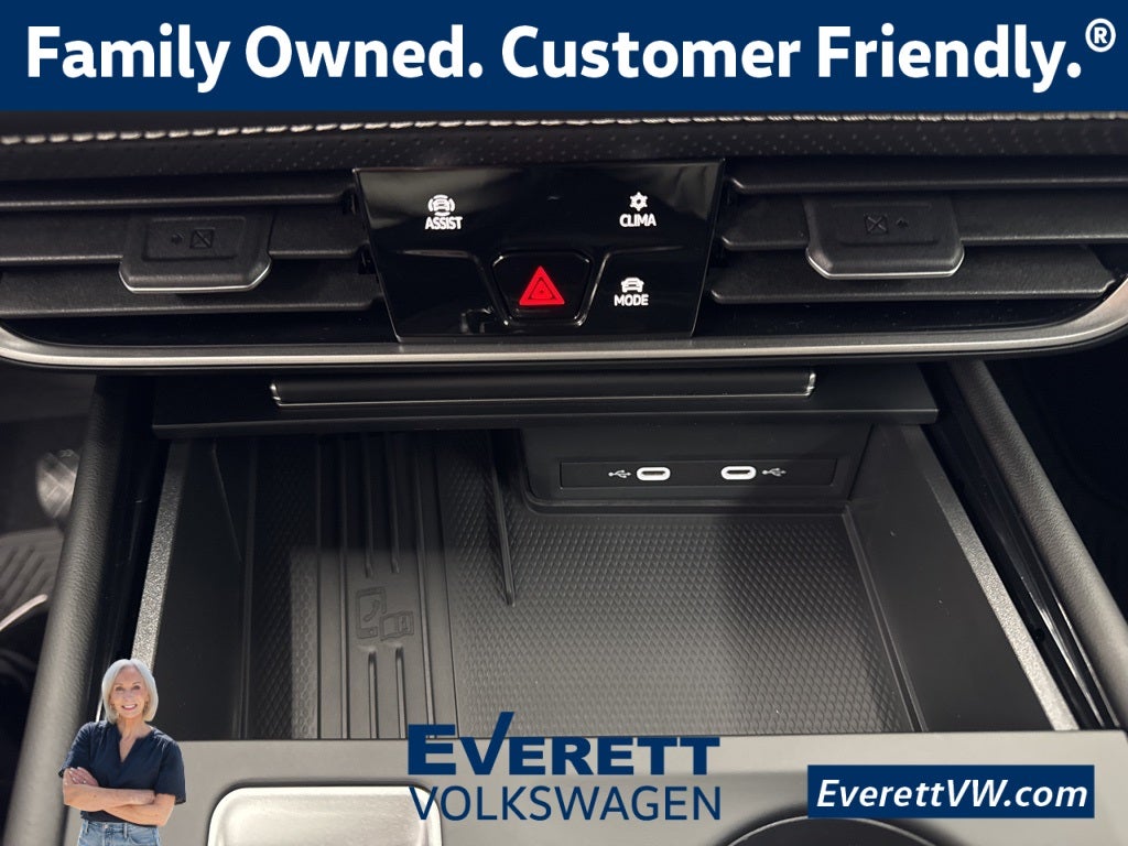 2026 Volkswagen Atlas Cross Sport 2.0T SE