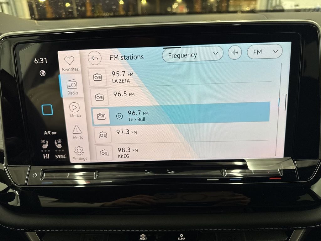 2026 Volkswagen Atlas Cross Sport 2.0T SE