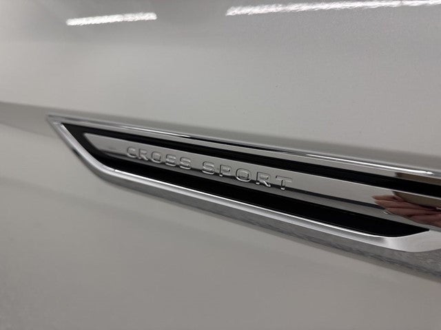 2026 Volkswagen Atlas Cross Sport 2.0T SE