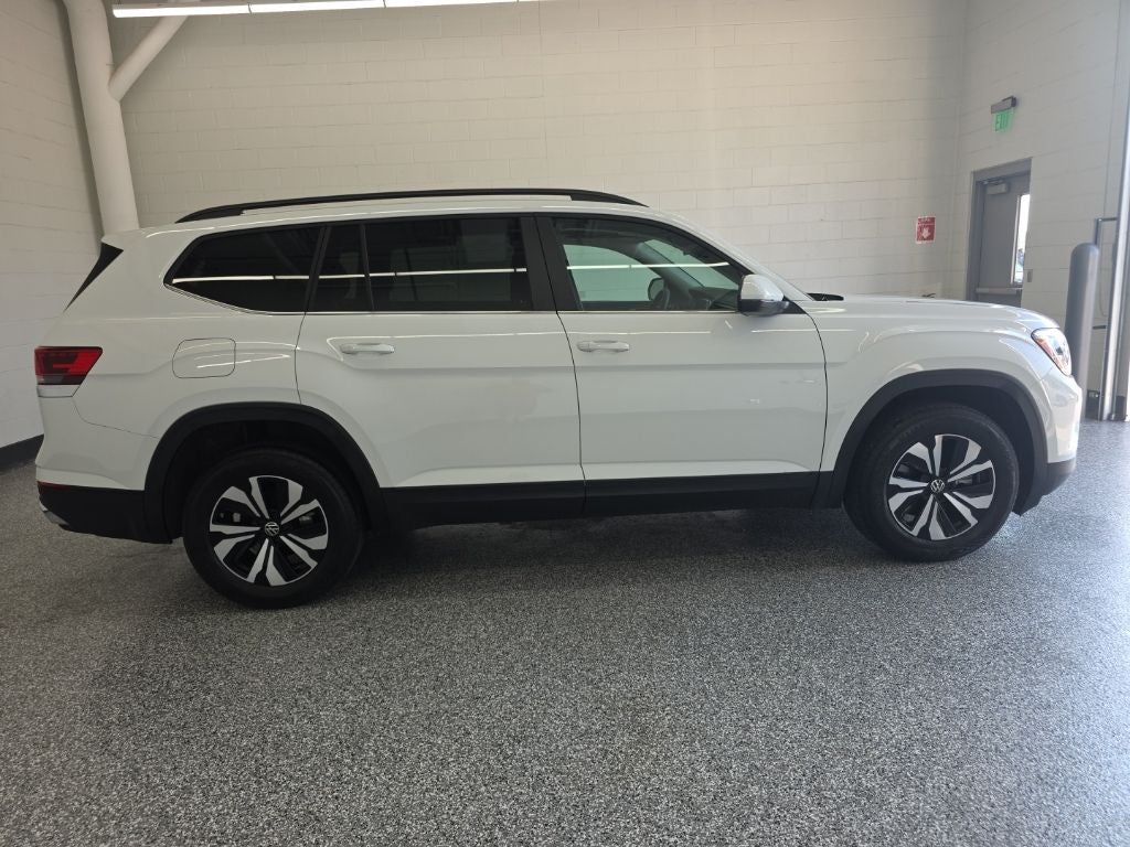 2024 Volkswagen Atlas 2.0T SE