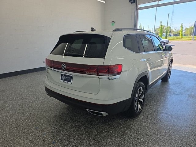 2024 Volkswagen Atlas 2.0T SE