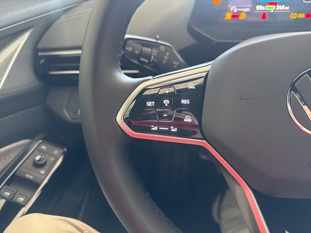 2025 Volkswagen ID.4 Pro