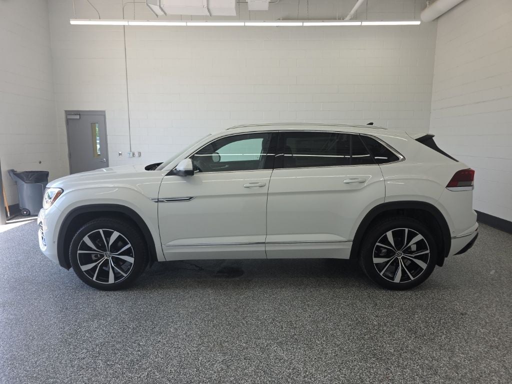 2026 Volkswagen Atlas Cross Sport 2.0T SEL Premium R-Line