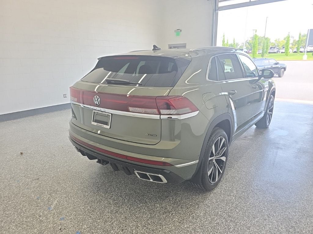 2026 Volkswagen Atlas Cross Sport 2.0T SEL Premium R-Line