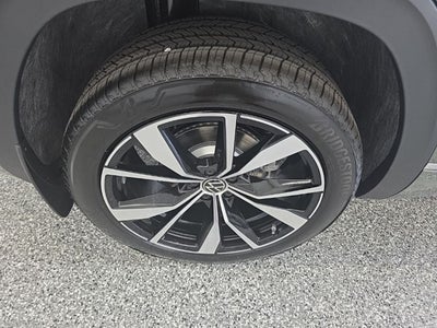 2026 Volkswagen Atlas Cross Sport 2.0T SEL Premium R-Line