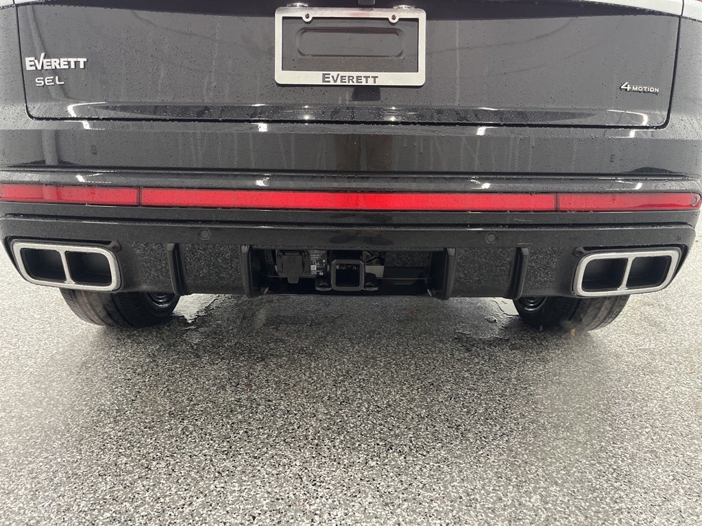 2026 Volkswagen Atlas Cross Sport 2.0T SEL Premium R-Line