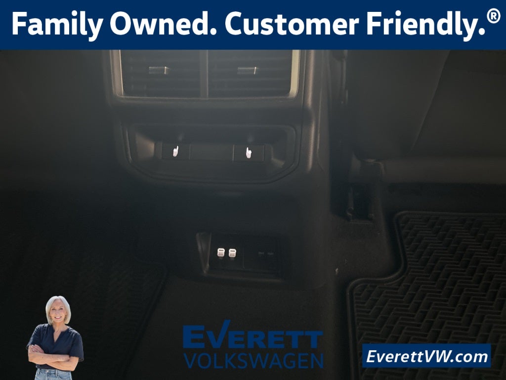 2026 Volkswagen Atlas Cross Sport 2.0T SEL Premium R-Line