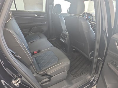 2026 Volkswagen Atlas Cross Sport SEL Premium R-Line