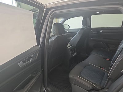2026 Volkswagen Atlas Cross Sport SEL Premium R-Line