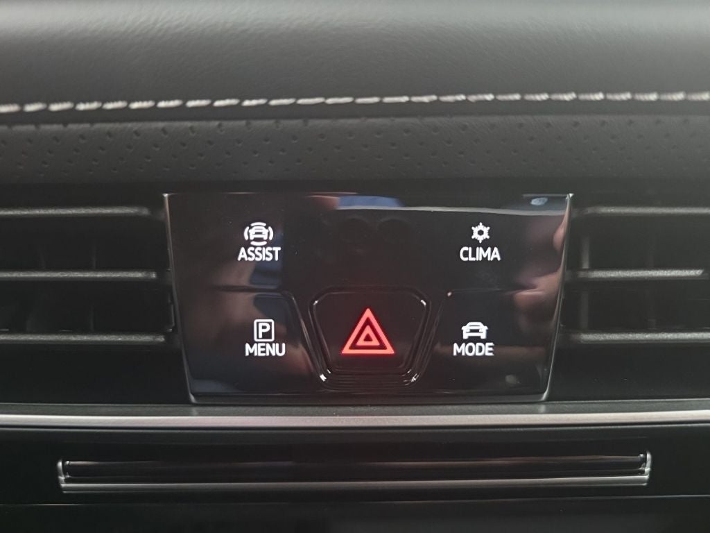 2026 Volkswagen Atlas Cross Sport SEL Premium R-Line