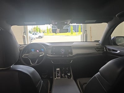 2026 Volkswagen Atlas Cross Sport SEL Premium R-Line