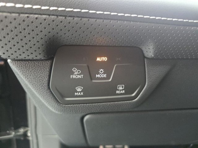 2026 Volkswagen Atlas Cross Sport SEL Premium R-Line
