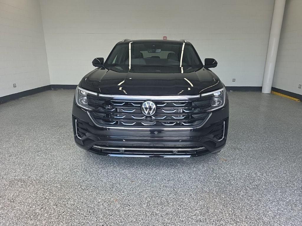 2026 Volkswagen Atlas Cross Sport SEL Premium R-Line