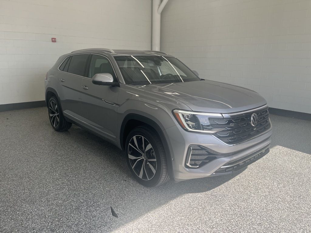2026 Volkswagen Atlas Cross Sport 2.0T SEL Premium R-Line