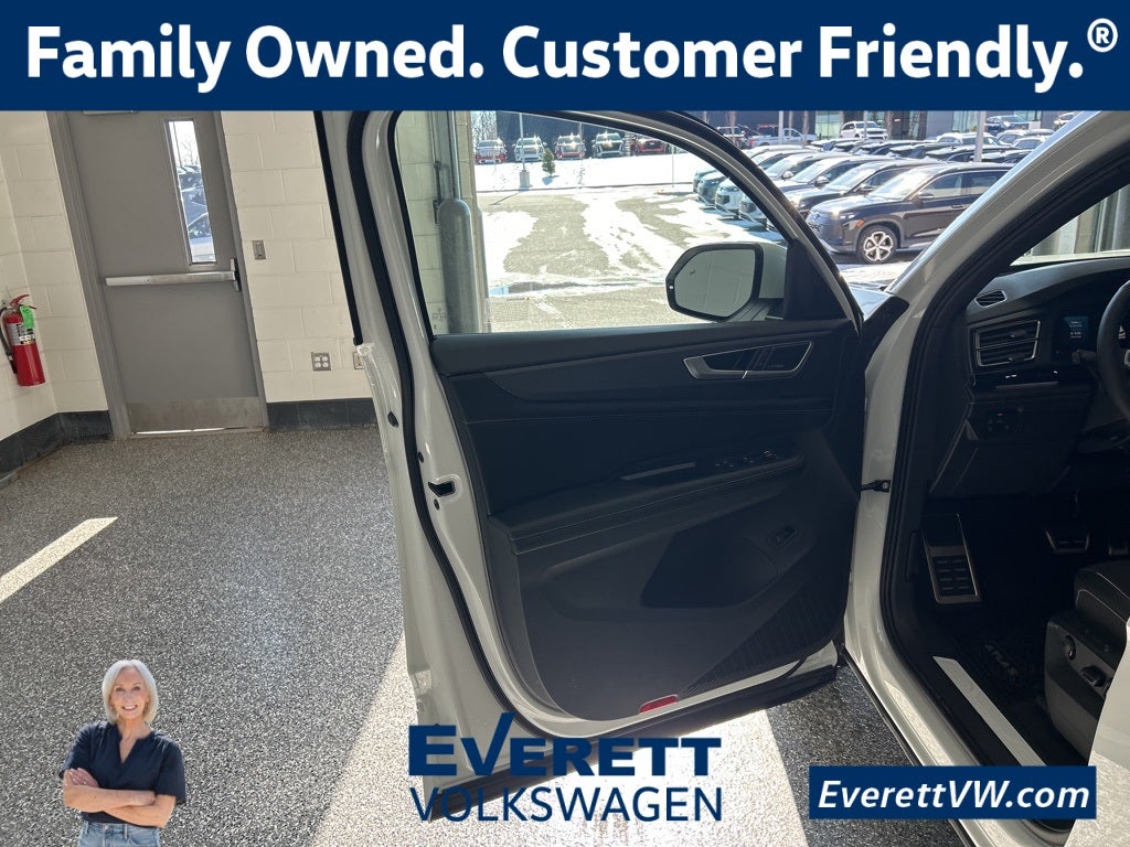 2026 Volkswagen Atlas Cross Sport 2.0T SEL Premium R-Line