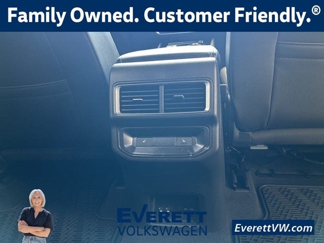 2026 Volkswagen Atlas Cross Sport 2.0T SEL Premium R-Line