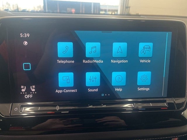 2026 Volkswagen Atlas Cross Sport 2.0T SEL Premium R-Line