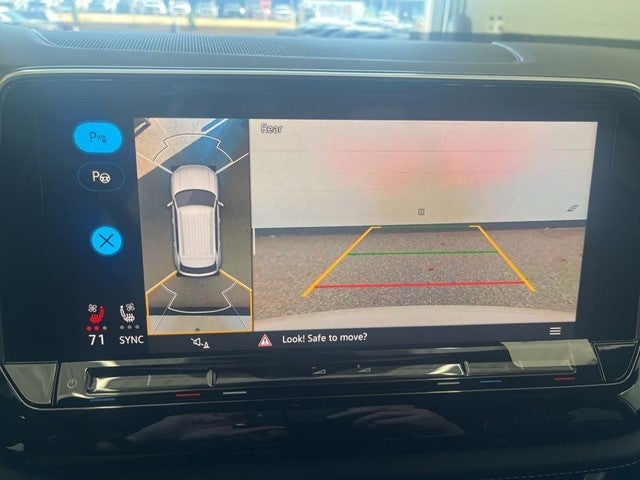 2026 Volkswagen Atlas Cross Sport 2.0T SEL Premium R-Line