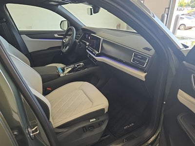 2026 Volkswagen Atlas Cross Sport 2.0T SEL Premium R-Line