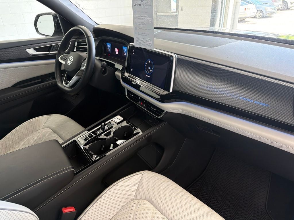 2024 Volkswagen Atlas Cross Sport 2.0T SEL Premium R-Line
