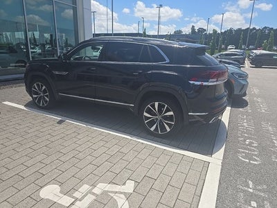 2024 Volkswagen Atlas Cross Sport 2.0T SEL Premium R-Line